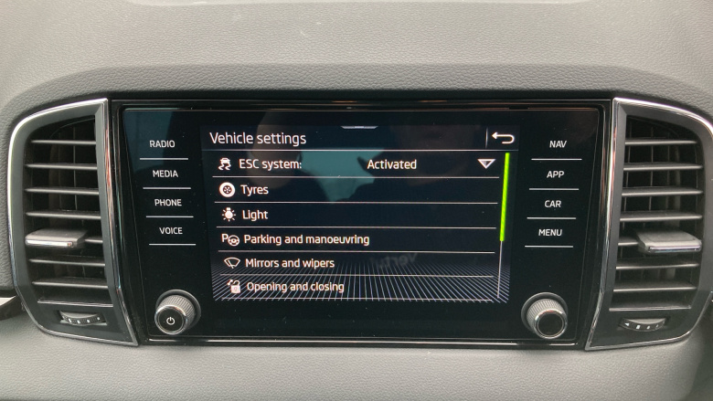 Skoda Karoq 1.5 TSI SE L 5dr Petrol Estate